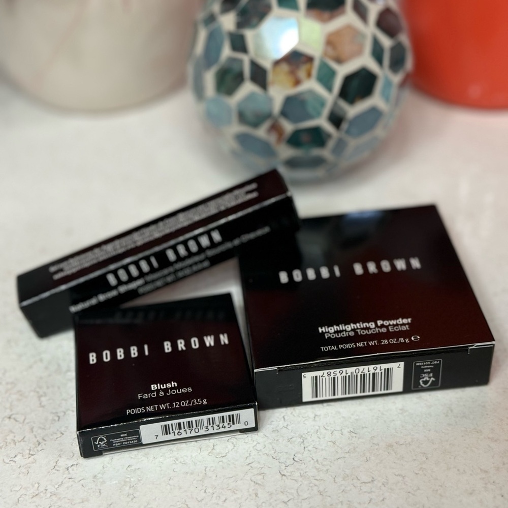 Bobbi Brown Highlighting Powder, Blush, Brow Mascara Bundle